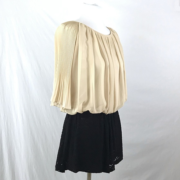 Shake Shake Romper - Picture 5 of 8